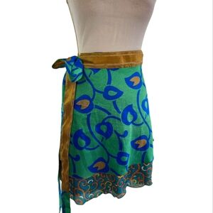 Darn Good Yarn NWT Silk Sari Wrap Skirt Reversible XL Green Gold Multi Print